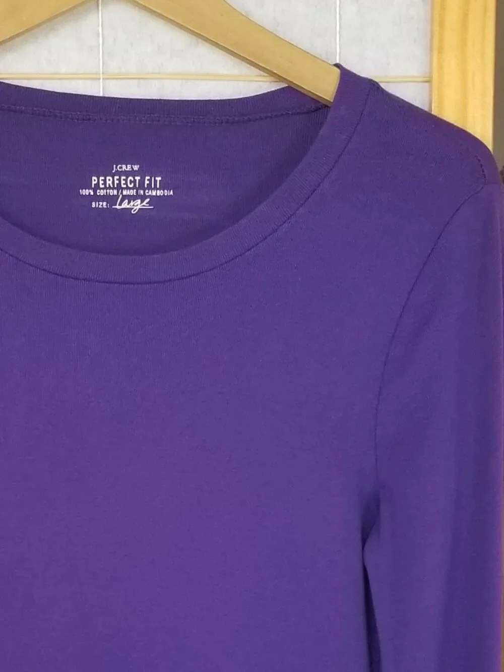 E26 Women's J. Crew Long Sleeve T-Shirt Perfect Fit 100% Cotton Purple